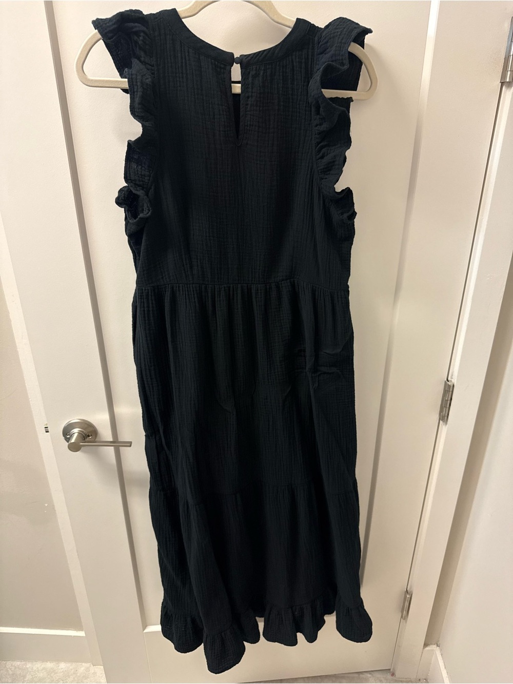 Universal Thread Black Tiered Ruffle Sleeve Maxi Dress Size Medium - Picture 13 of 16